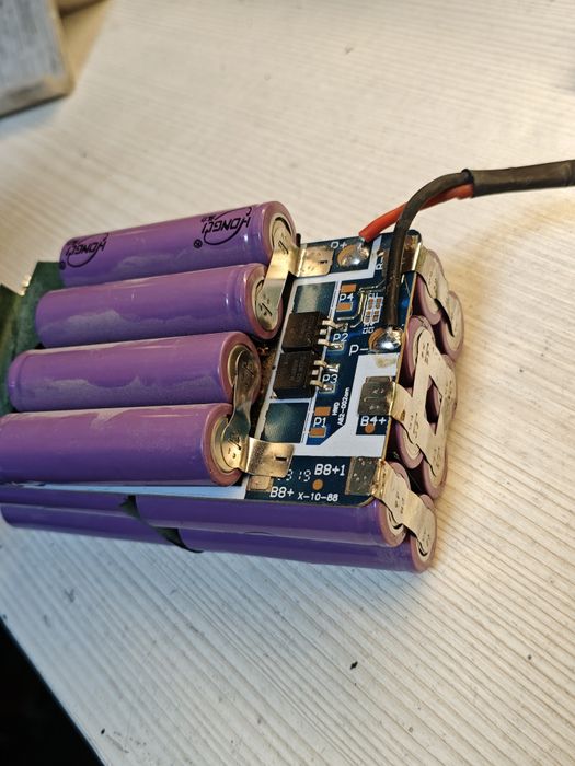 Аккумуляторя для шуруповерта