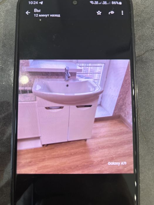 Раковина с тумбой и со смесителем