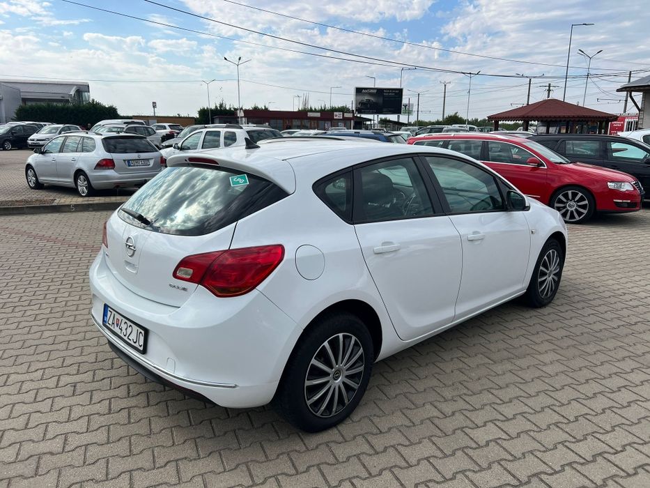 Opel Astra j 1.4i + GPL an 2014