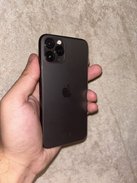 iPhone 11 Pro за части.