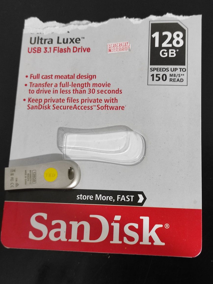 Windows 10 pro Sandisk fleshka sotiladi