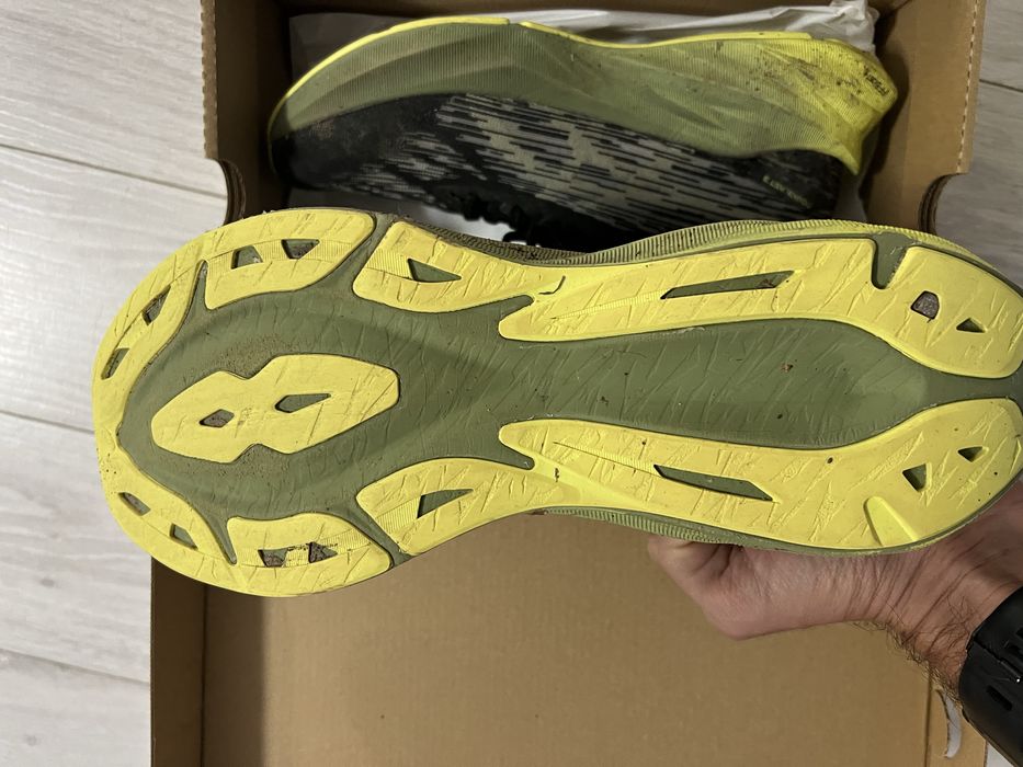 Vand pantofi de alregare Asics Novablast 3