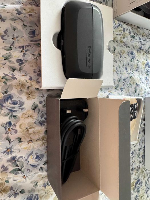 Aparat auditiv ReSound OMNIA 7, in stare PERFECTĂ, neutilizat