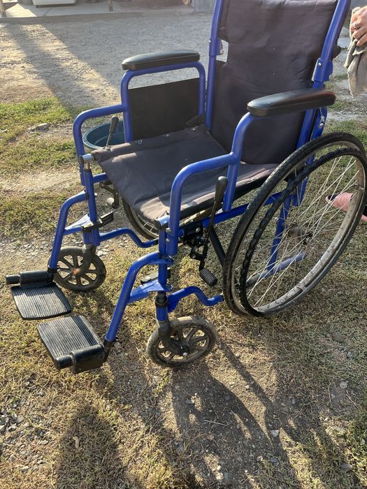 Продам инвалидную каляску