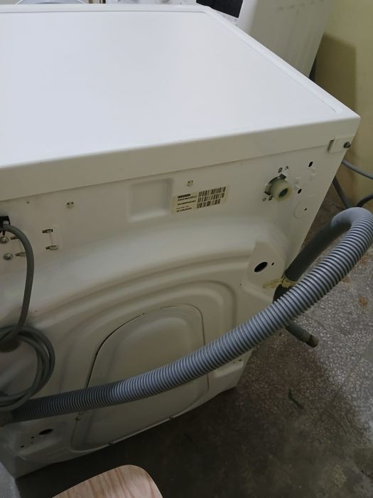 Mașina de spălat rufe  whirlpool