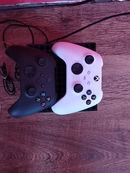 Чисто нов Xbox series x