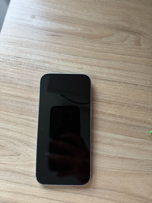 Vand iphone 15..