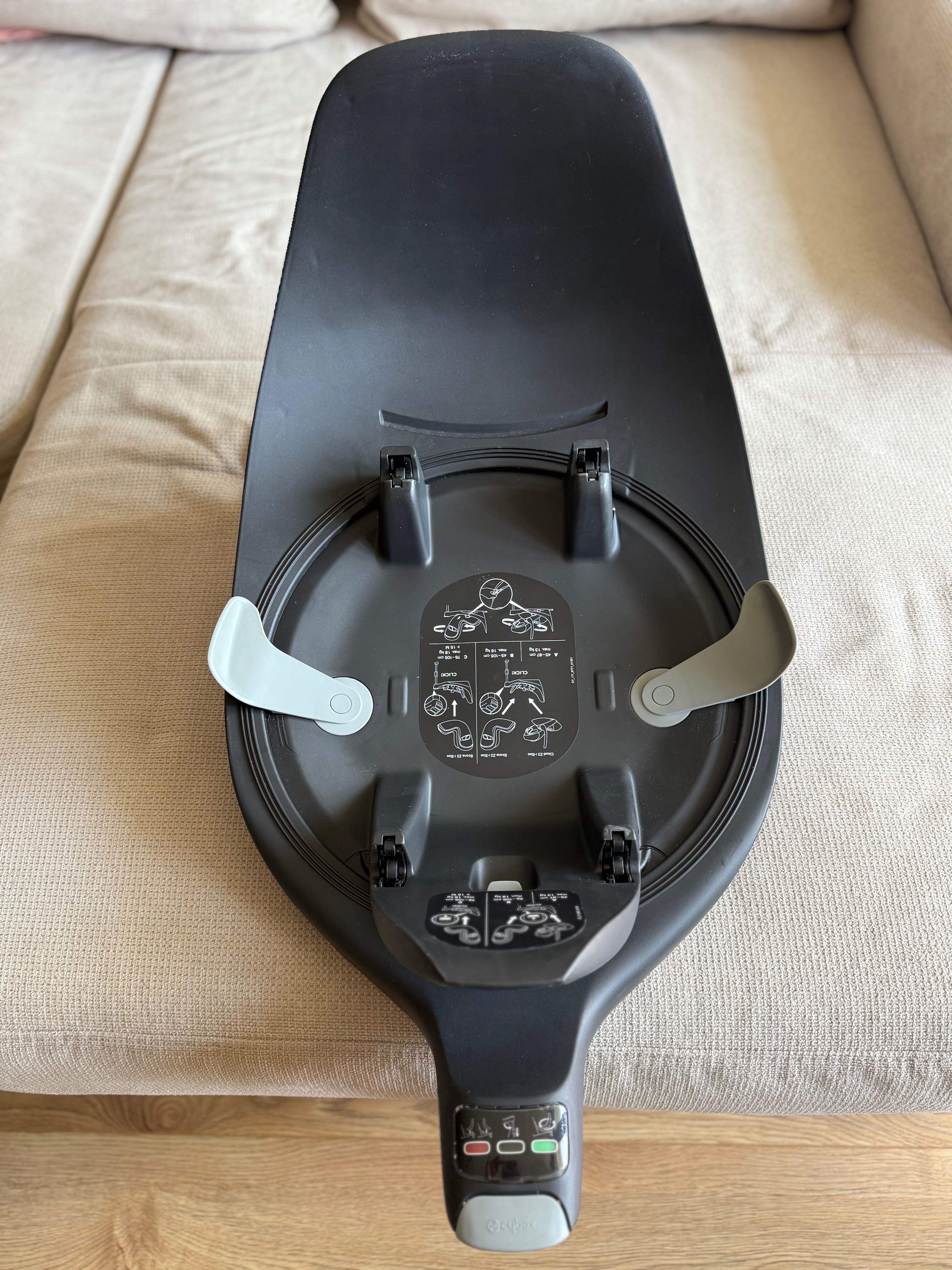 Cybex Cloud z2 I-Size бебешко столче за кола + база