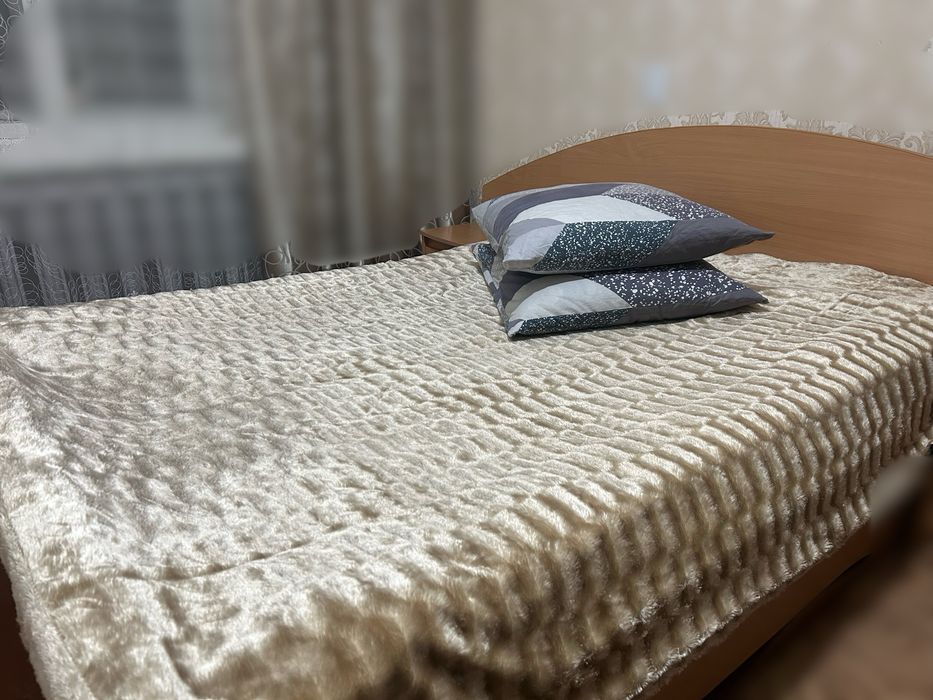 Продам кровать двухспальную