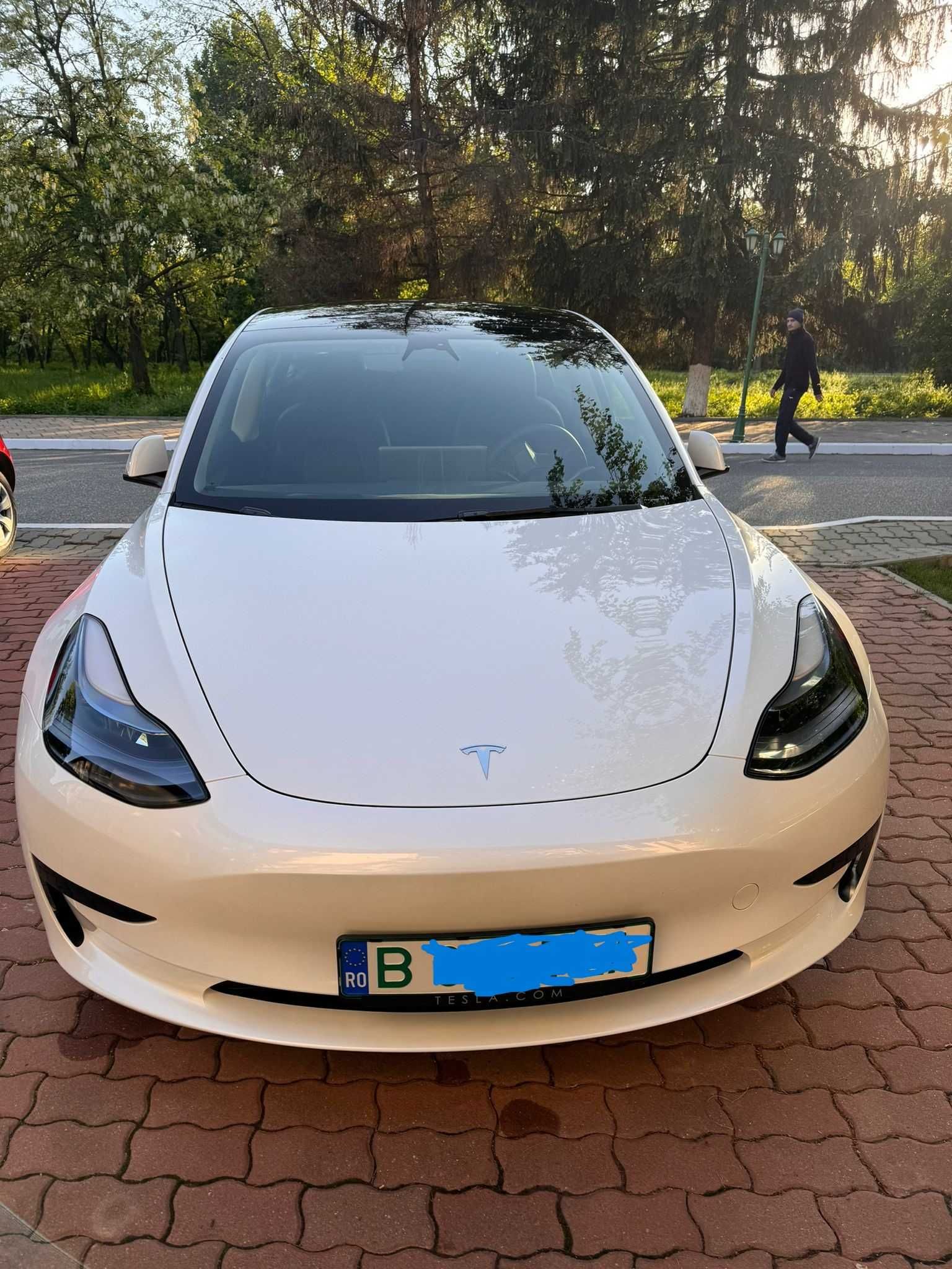 Tesla model 3 SR iunie 2023 14000km