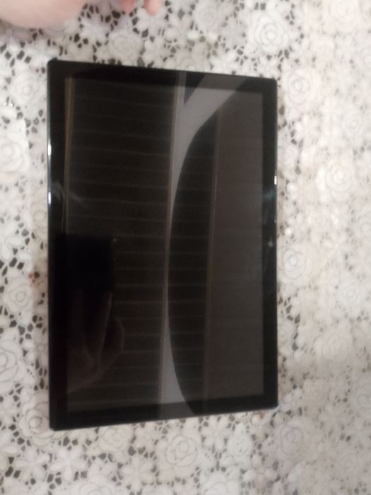 Planshet model P30 versiya android13 kafolatlanga holati yangi karopka