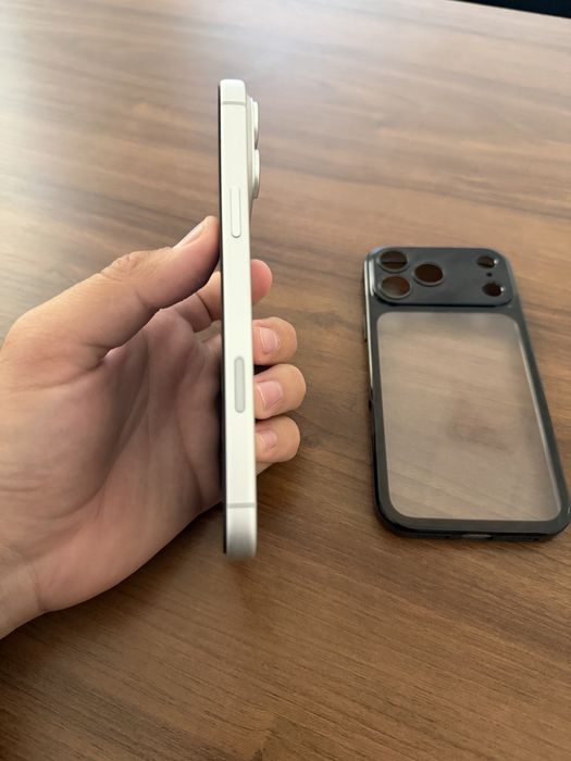 Iphone 17 pro max 512 gb / 100% / 29 incarcari