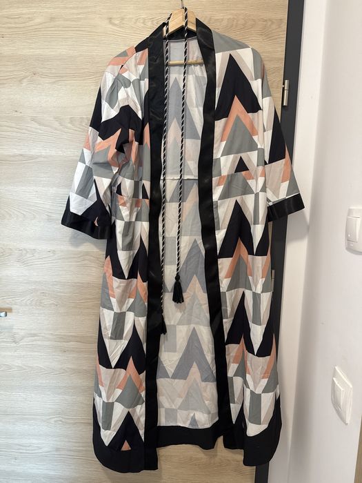 Запазени дрехи в голям лот за 60лв на различни марки, Zara, Stradivari