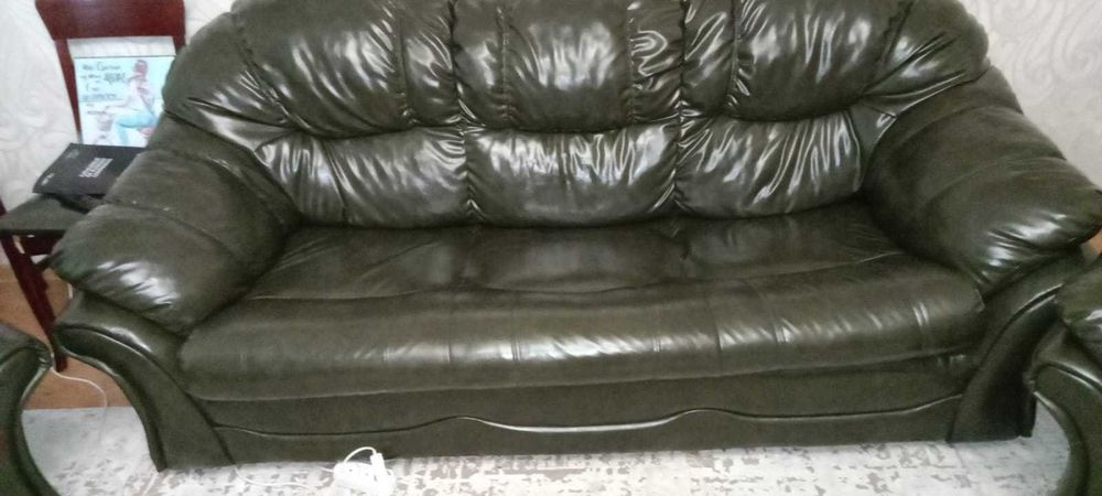 Продаётся уютный диван в отличном состоянии