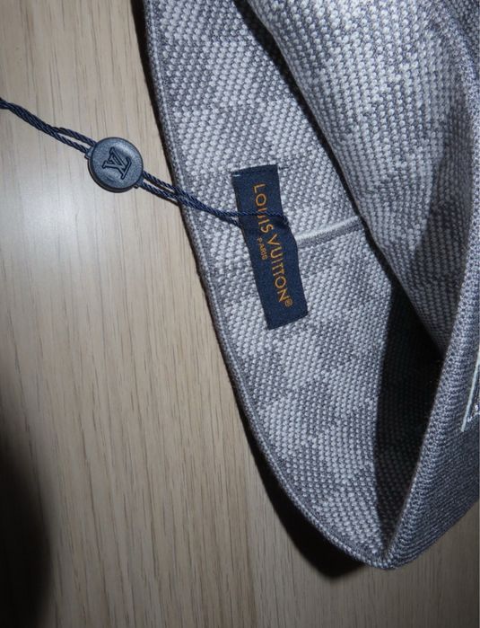 Caciula Louis Vuitton