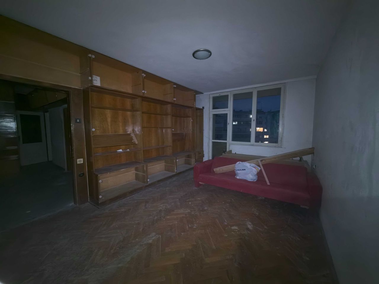 Продава се Двустаен апартамент в Ямбол, Граф Игнатиев - 63 кв.м за 1143 €/кв.м - Снимка #10