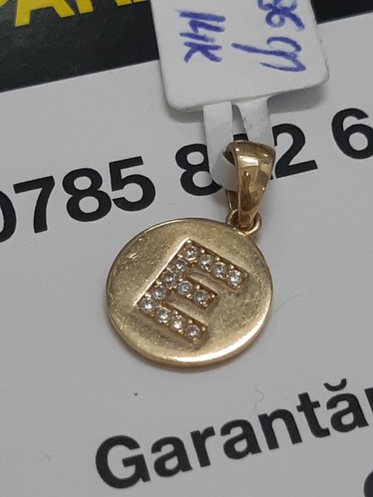 Pandantiv litera e0.86gr(m1) staramanet