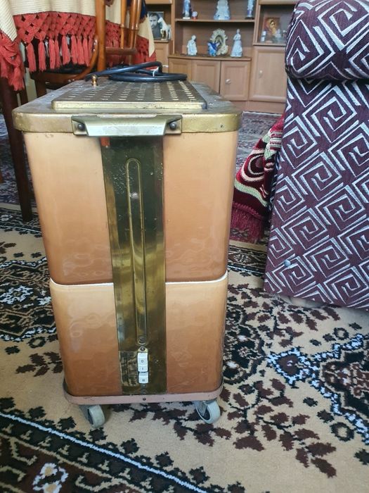 Vând următoarele electrocasnice: