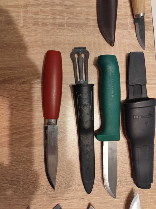 Сгъваем нож и фиксирани остриета.