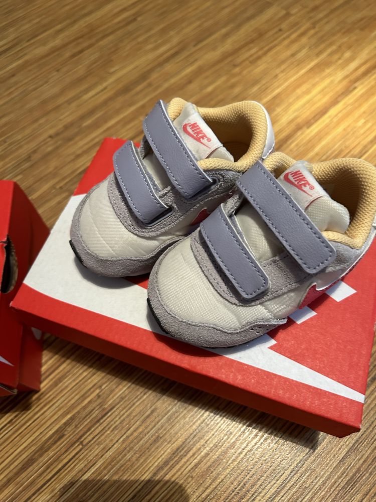 Запазени детски обувки! Nike u Mayoral!
