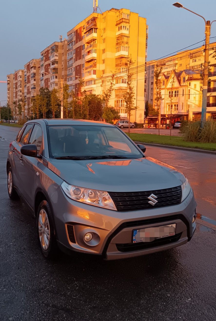 Suzuki Vitara,primul proprietar, înmatriculat octombrie 2016,impecabil