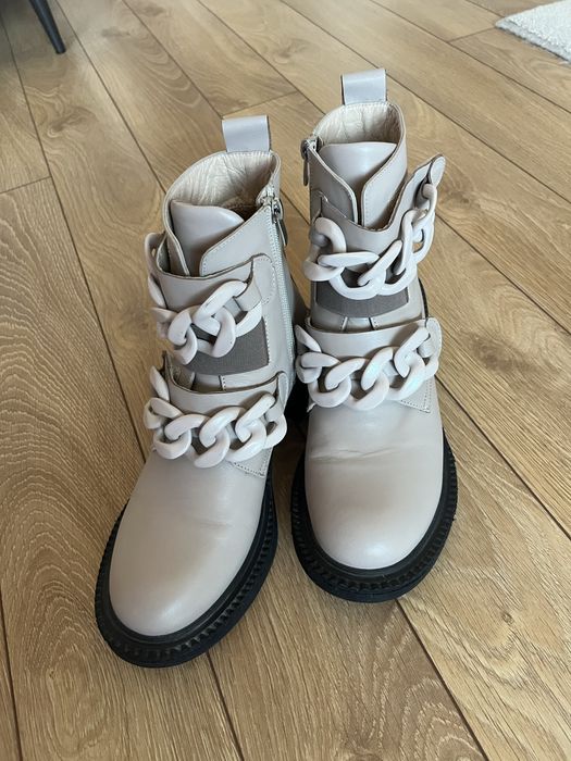 Fabiano боти естествена кожа бежеви 38 почти нови дебел нисък ток