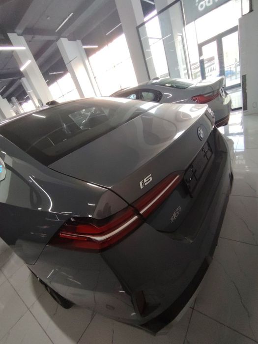 Bmw i5 готовый с номером. Пробег 4500км