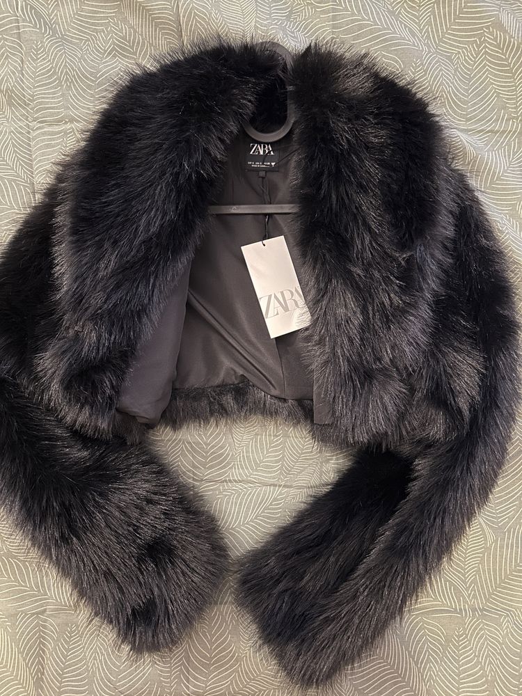 Късо пухено палто Zara faux fur