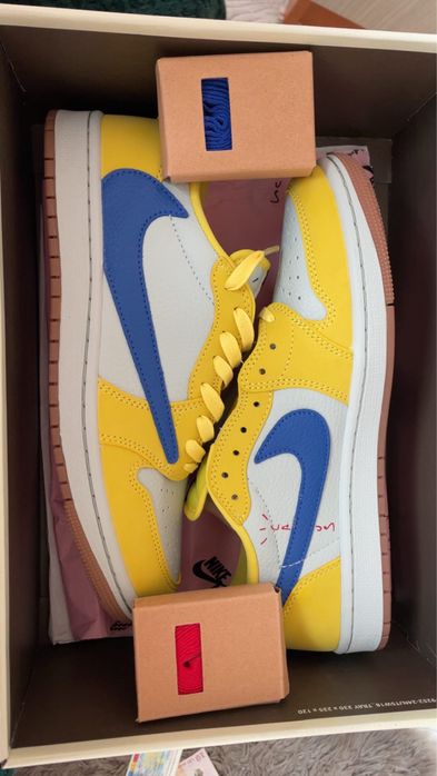 Air Jordan 1 Low Travis Scott Canary Yellow