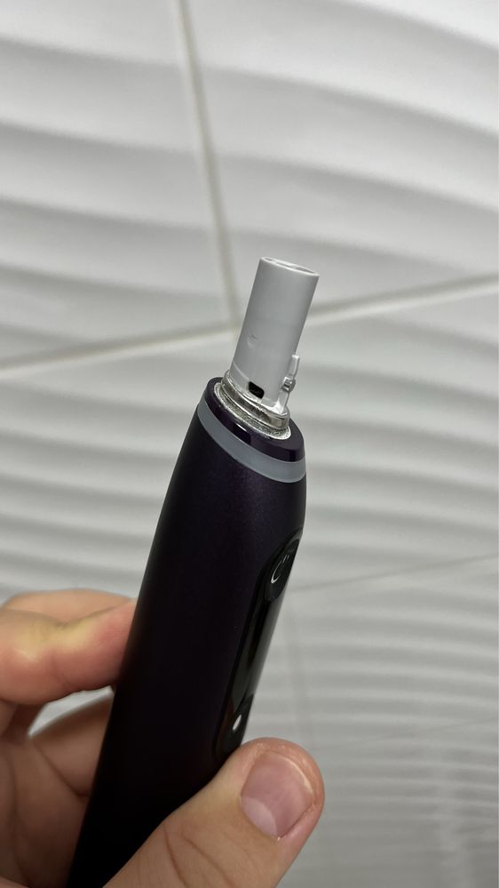 Periute electrice oral B io8