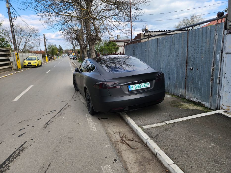 Tesla S90 4x4 an 2017 incarcare gratis pe viata 160 000km