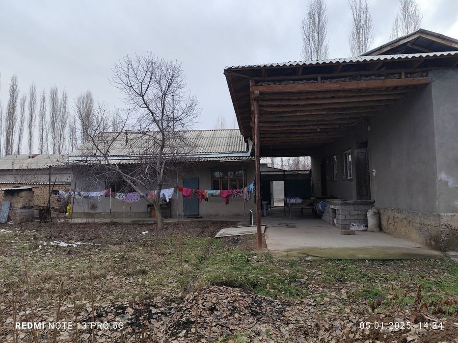 Уи сотилади срошна 6хона+5хона подвал