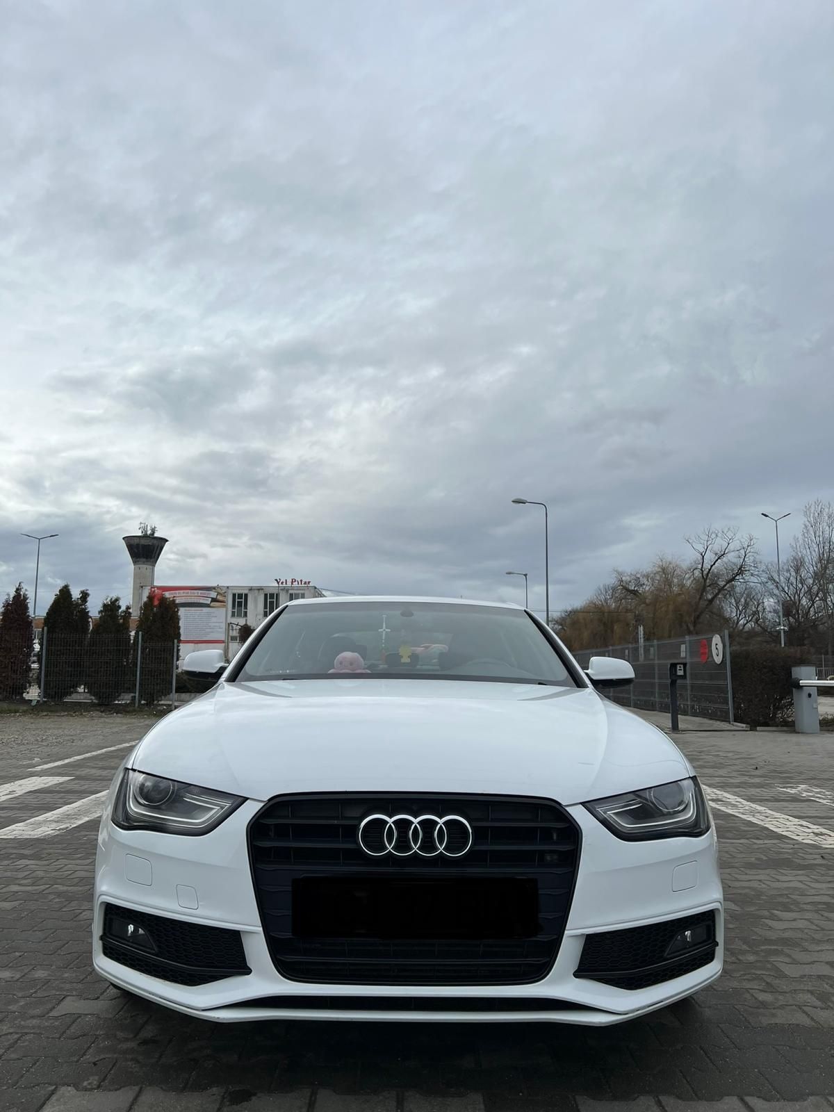 Audi A4 B8.5 S-line