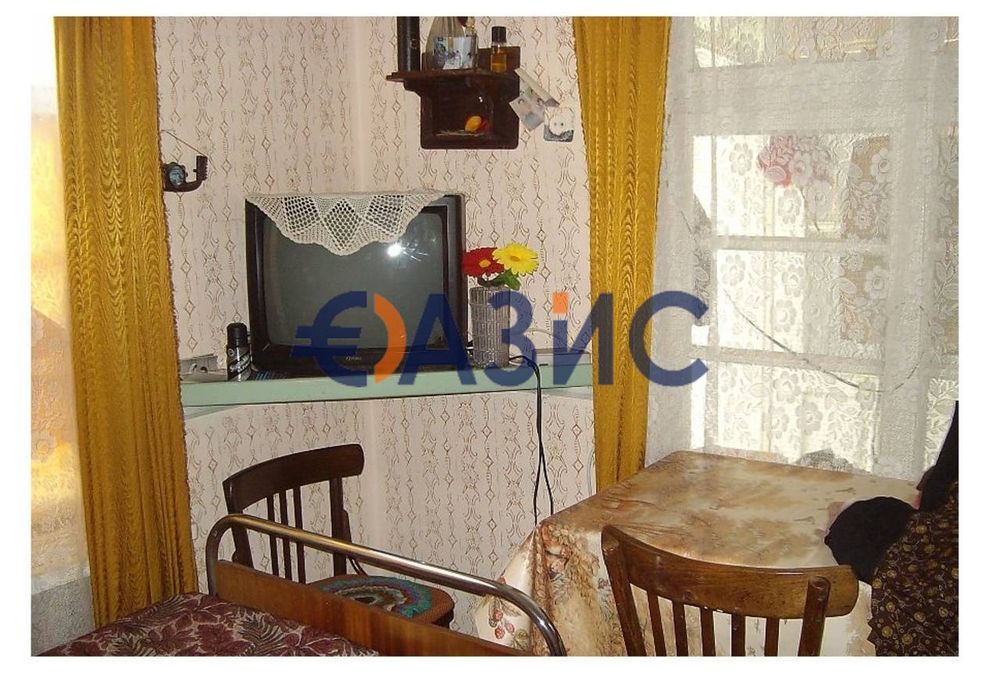 Къща в селото. Огнен, обл. Бургас, България, 65 кв. м. и земя 1000 кв.