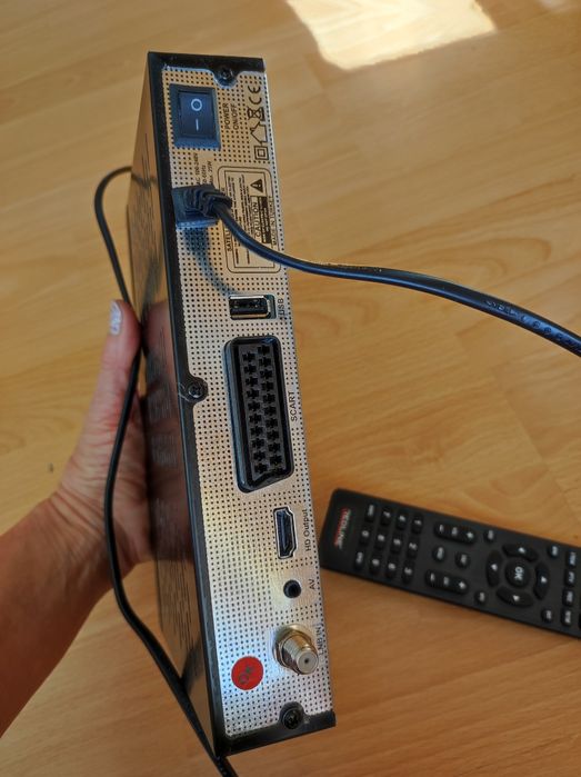 Сателитен приемник Redline