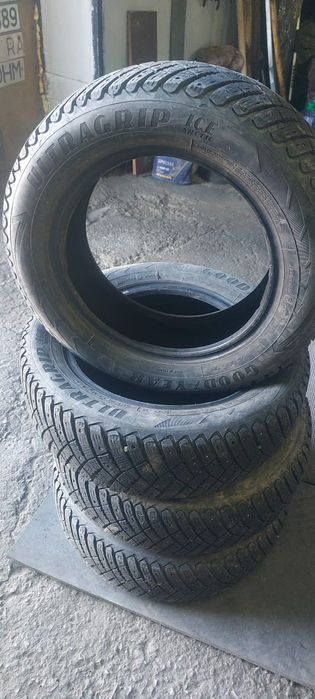 Продам Зимние шины