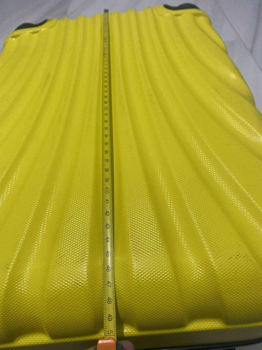 Troller voiaj galben