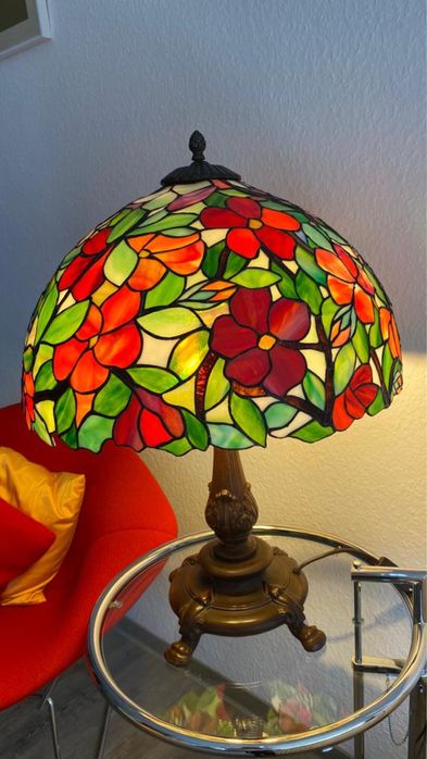 Veioza Tiffany lampa