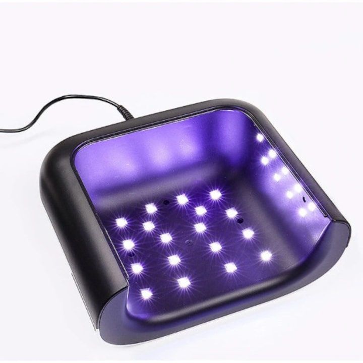 Иновативна UV LED лампа за маникюр S U N 3, с мощност 48w