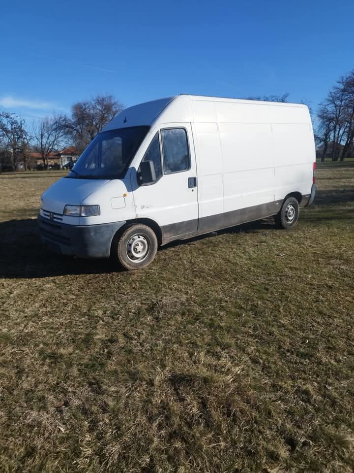Продавам Peugeot Boxer 2.5 107 конски сили нов внос