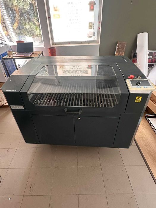 Laser Helios 90 co2