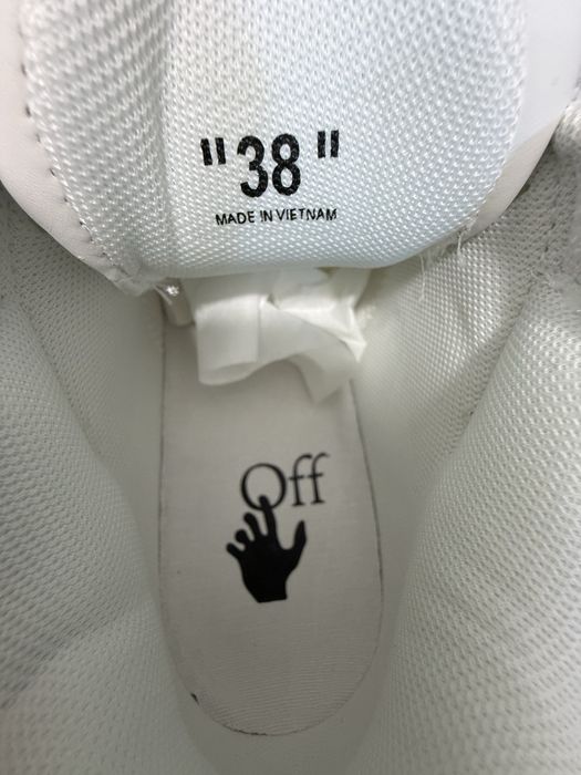 Off White ‘Out of office’ // Premium // 2025