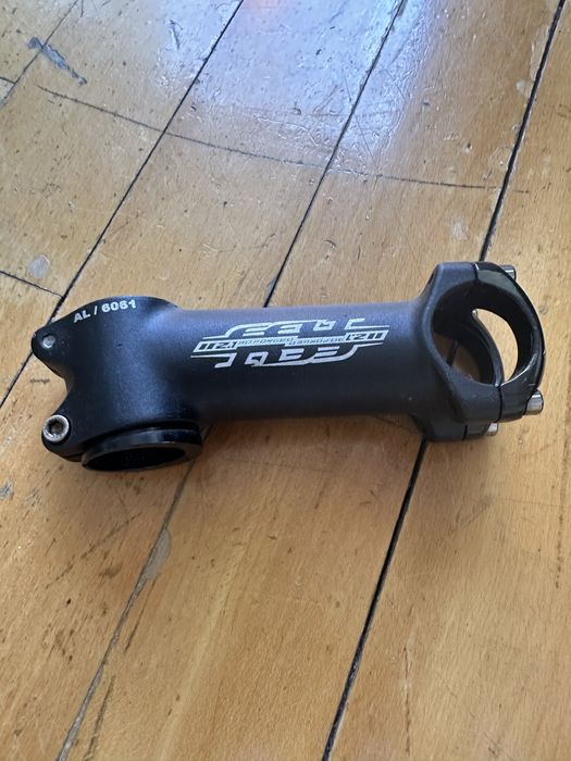 Pipa Felt bicicleta