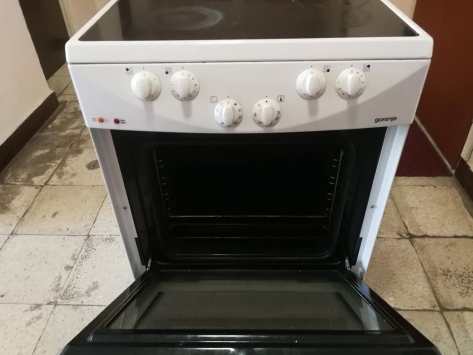 Готварска печка GORENJE (EC-7705W / EC-67120BW)