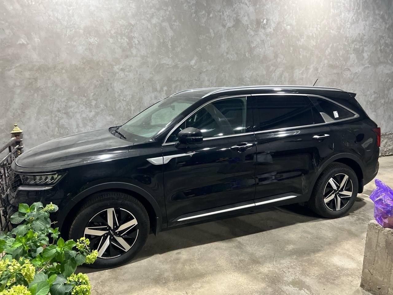 Kia Sorento 2.5 yangi holatda tozza 100%