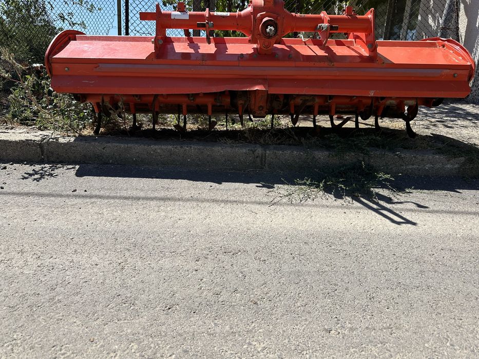 Фреза за кубота 2 мерта,оригинална работеща за Кубота и доста запазена