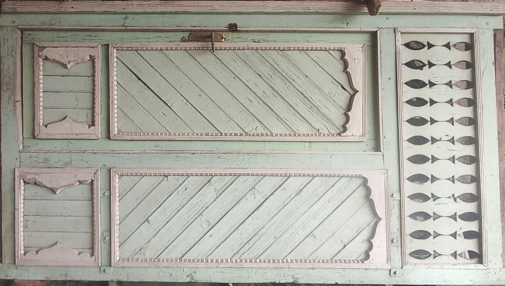 Yog'och darvoza mustahkam