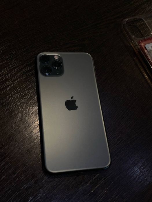 Продам iPhone 11 Pro