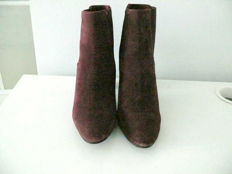 Botine din piele intoarsa, nr. 38