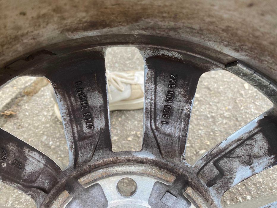 VW джанти 15 с чисто нови гуми